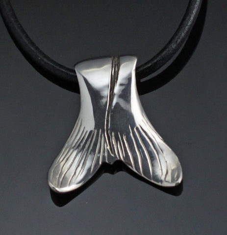 Snook Tail Pendant-F1002