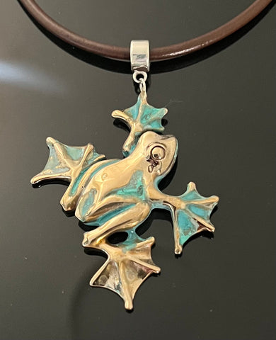 Bronze Flying Frog Pendant-BRW1003
