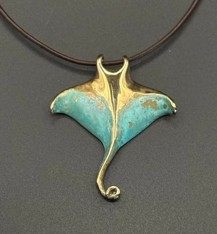 NEW! Bronze Manta Ray with Verde Patina Pendant-BRS1017-V