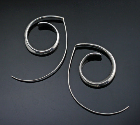 Almost Circle Earrings-E1011