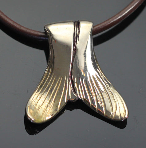 Bronze Snook Tail Pendant-BRF1002