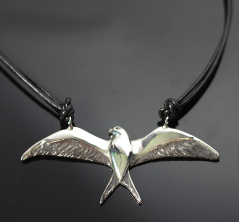 Swallowtail Kite Necklace-W1024N